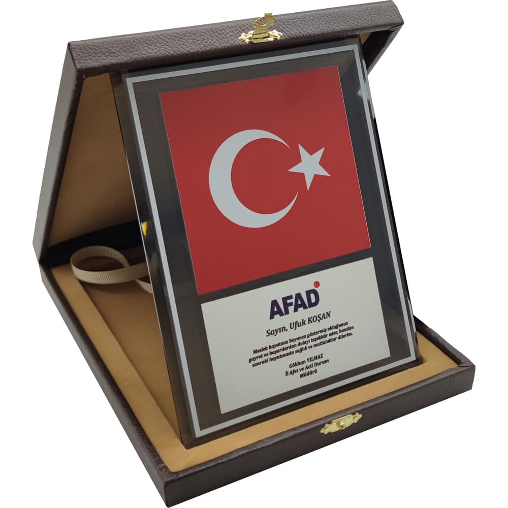 Kutulu Kristal Plaket 15 x 20 cm – EKT-700